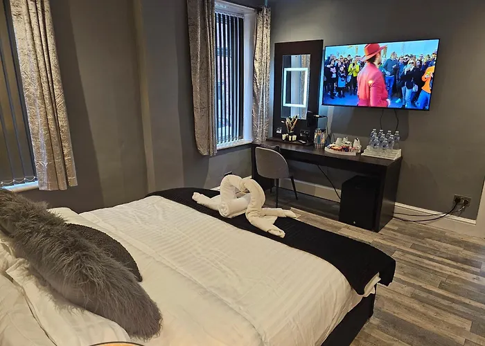 Tamarind Cove & Barrons Hotel Blackpool